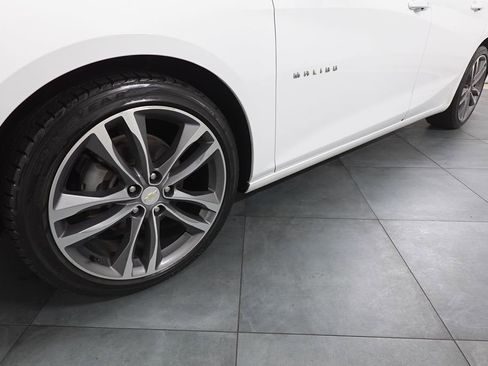 Used 2021 Chevrolet Malibu LT image 30