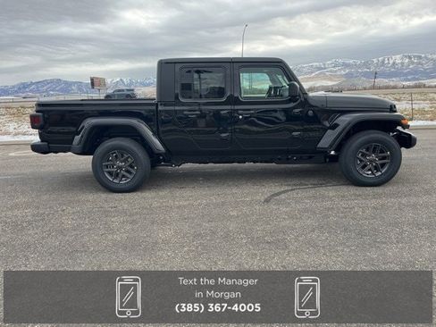 New 2026 Jeep Gladiator Sport image 2