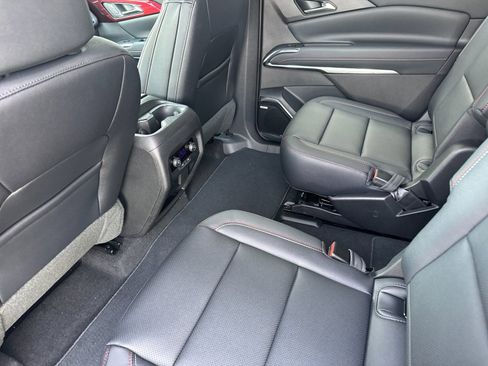New 2026 Chevrolet Traverse Z71 w/ Enhanced Driving Package AWD/4WD image 13