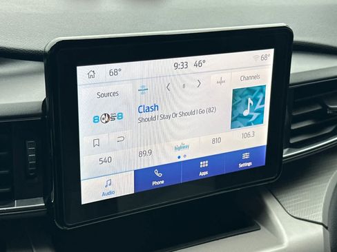 Used 2023 Ford Explorer XLT w/ Equipment Group 202A image 21