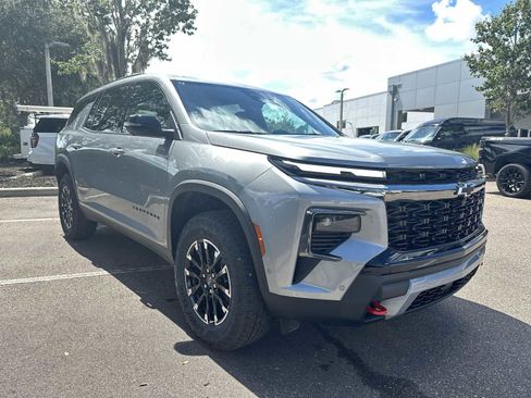New 2026 Chevrolet Traverse Z71 w/ Enhanced Driving Package AWD/4WD image 8