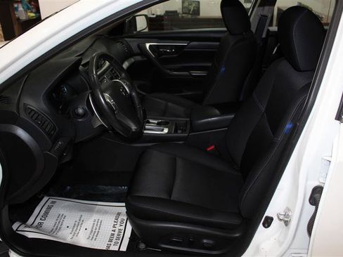 Used 2016 Nissan Altima 2.5 SR FWD image 22