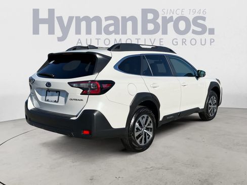Used 2025 Subaru Outback Premium AWD/4WD image 3