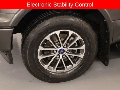 Used 2020 Ford F150 Lariat w/ Equipment Group 502A Luxury image 9