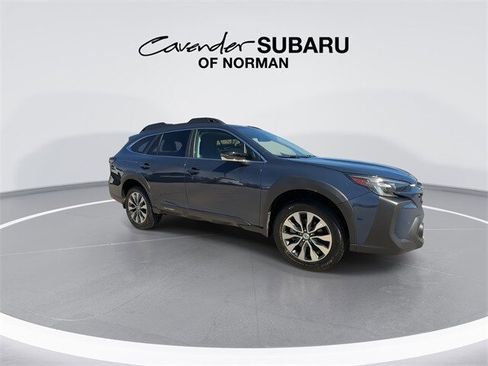 Used 2025 Subaru Outback Limited image 2