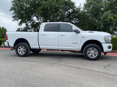 Used 2024 RAM 2500 Laramie AWD/4WD image 2
