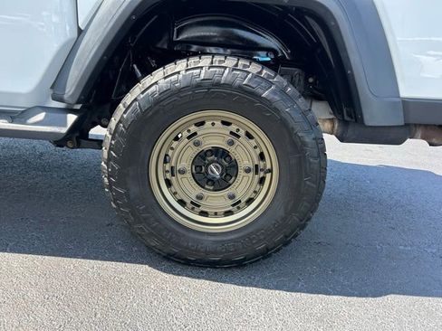 Used 2020 Jeep Gladiator Sport w/ Quick Order Package 24S AWD/4WD image 10