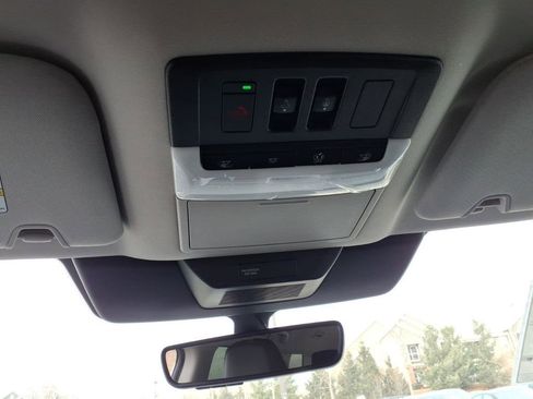 New 2026 Nissan Pathfinder Platinum image 24