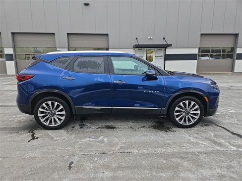 Used 2023 Chevrolet Blazer Premier image 5