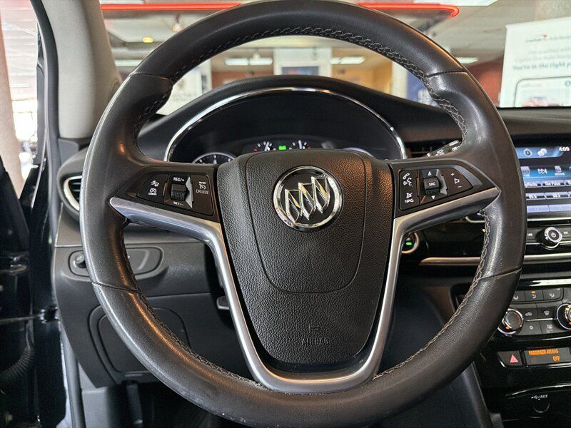 Used 2021 Buick Encore Preferred w/ Safety Package II FWD image 8