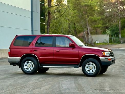 Used 1997 Toyota 4Runner SR5 image 7