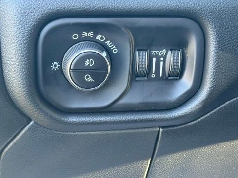 New 2026 RAM 2500 Laramie AWD/4WD image 15