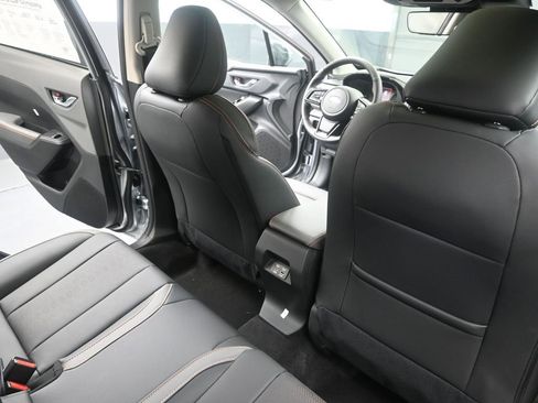 Certified 2025 Subaru Crosstrek 2.5i Limited w/ Crosstrek Mirror Package image 15