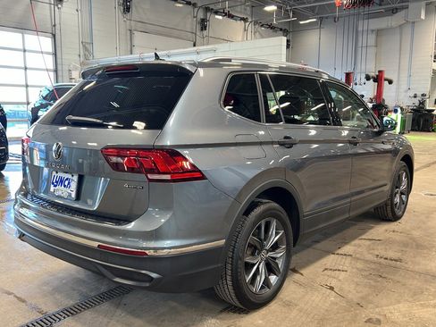 Used 2022 Volkswagen Tiguan SE image 4