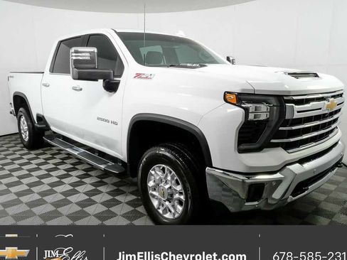 Certified 2024 Chevrolet Silverado 2500 LTZ w/ LTZ Convenience Package image 26