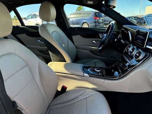 Used 2018 Mercedes-Benz C 300 4MATIC Sedan image 24