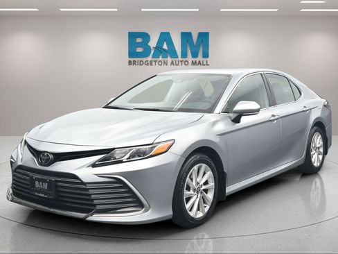 Used 2023 Toyota Camry LE w/ Cold Weather Package FWD image 2