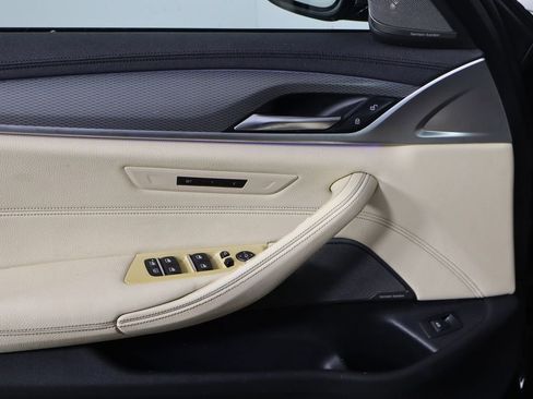 Used 2019 BMW M550i xDrive image 20