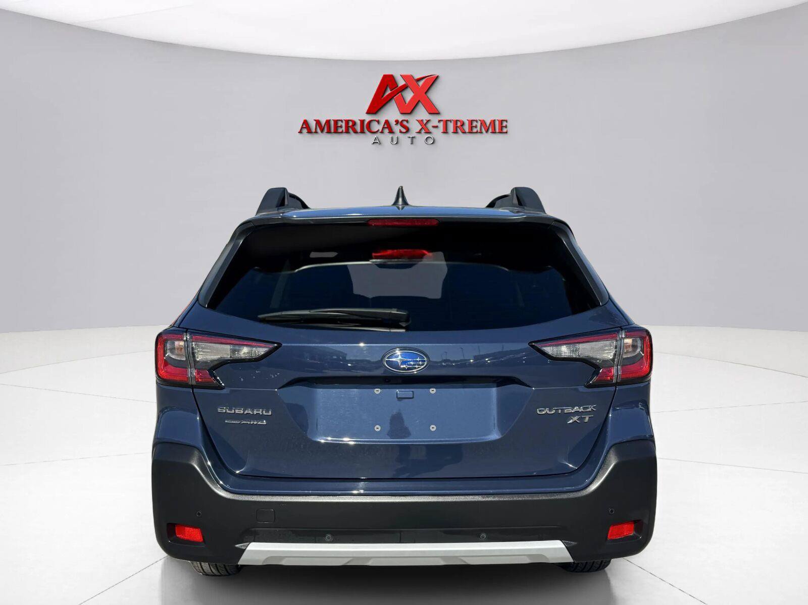 Used 2025 Subaru Outback Limited XT AWD/4WD image 4