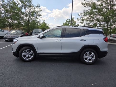 Used 2020 GMC Terrain SLE w/ Driver Convenience Package FWD image 20