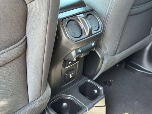 Used 2021 Jeep Wrangler Unlimited Sahara w/ LED Lighting Group AWD/4WD image 25