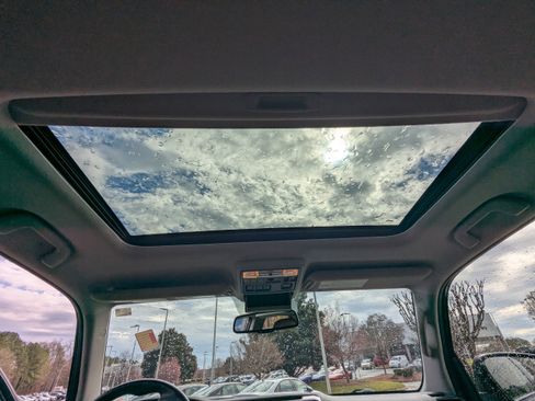 Used 2018 Toyota 4Runner Limited image 13