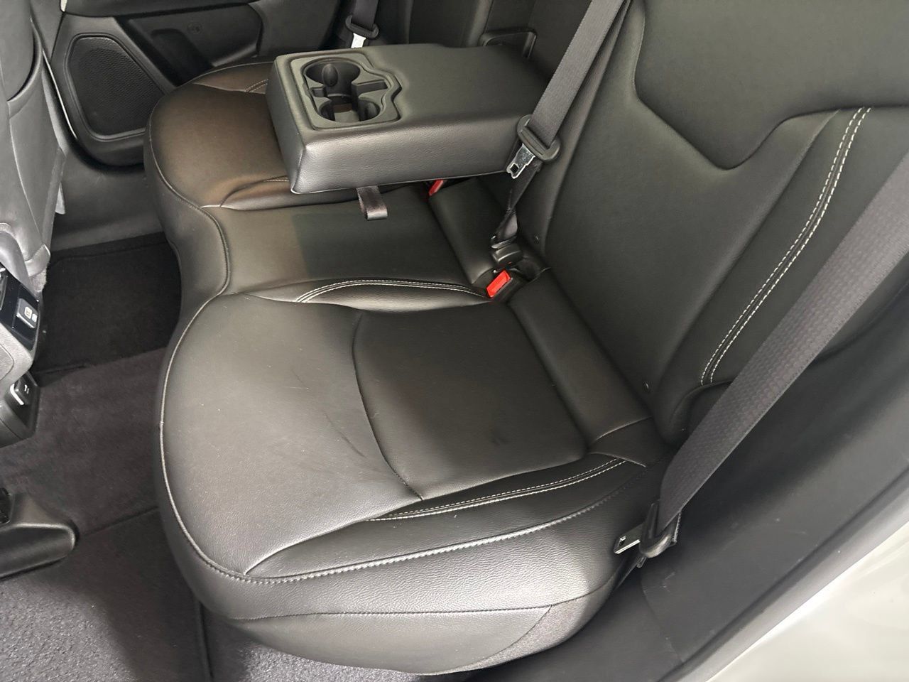 Used 2025 Jeep Compass Limited AWD/4WD image 25