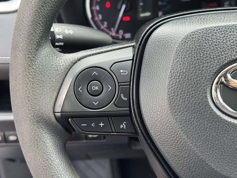 Used 2023 Toyota RAV4 XLE w/ Convenience Package FWD image 11