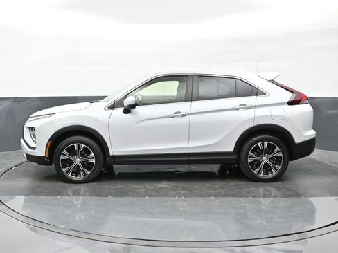 Used 2022 Mitsubishi Eclipse Cross SEL image 9