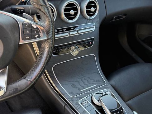 Used 2015 Mercedes-Benz C 300 4MATIC Sedan image 20