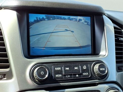 Used 2020 Chevrolet Suburban LT AWD/4WD image 22