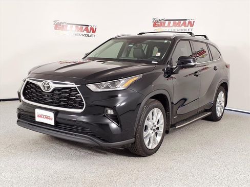 Used 2025 Toyota Highlander Limited image 4