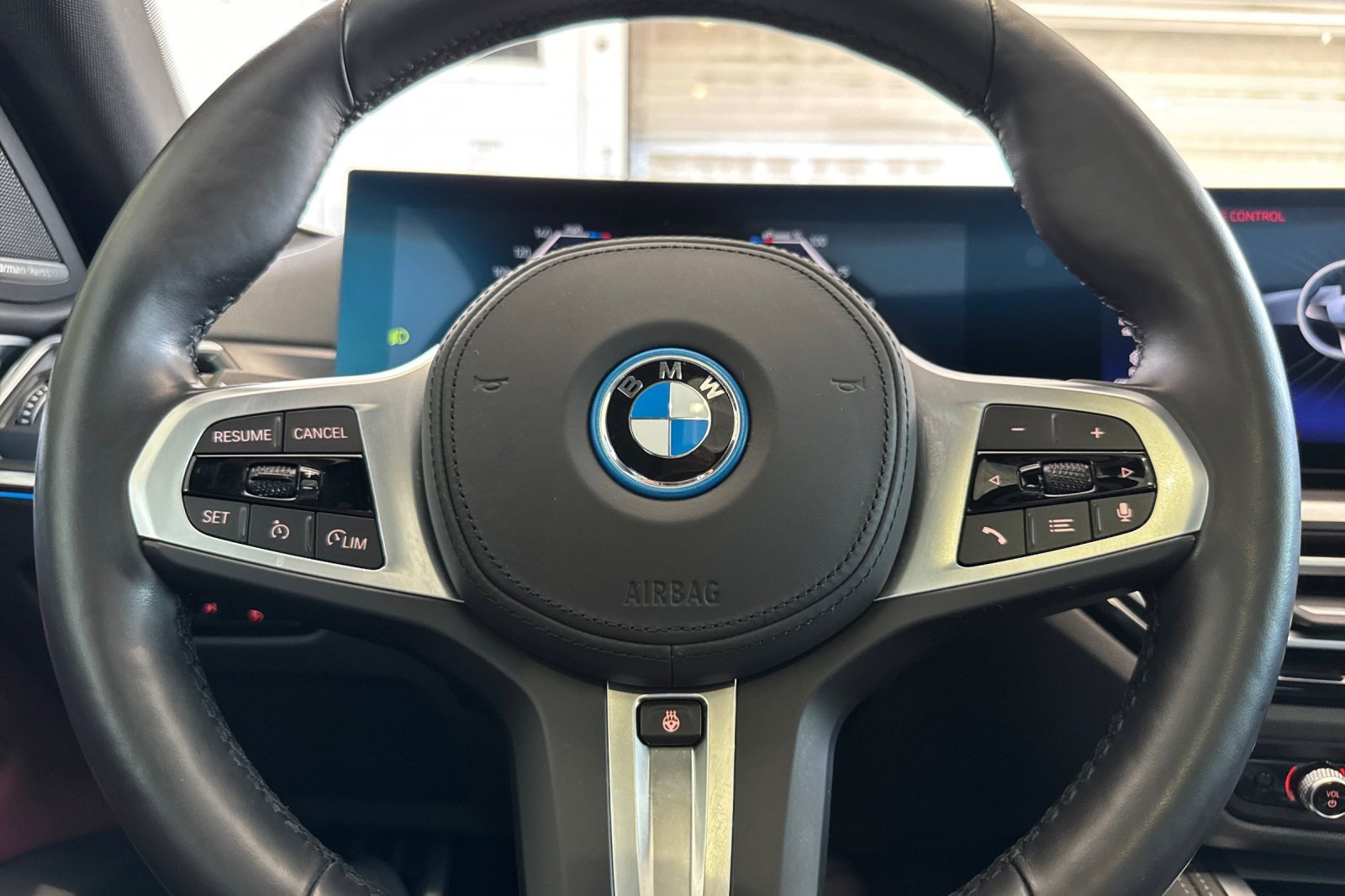 Certified 2024 BMW i4 eDrive35 w/ M Sport Package RWD image 30