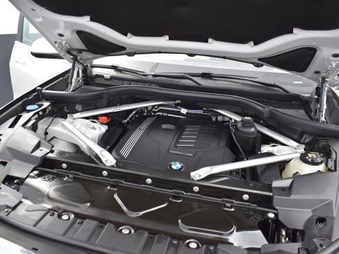 Used 2022 BMW X5 sDrive40i w/ Premium Package image 32