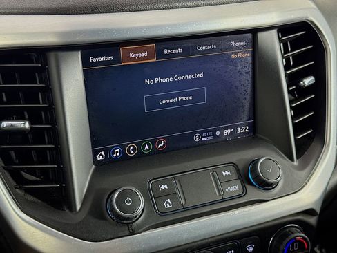 Used 2023 GMC Acadia SLT image 37