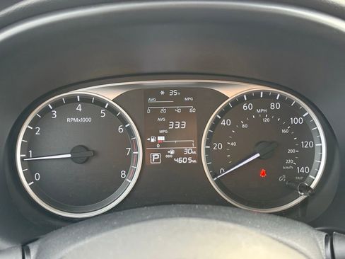 Used 2025 Nissan Kicks Play S image 22