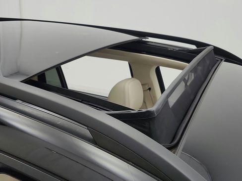 Used 2023 Mercedes-Benz GLS 450 4MATIC image 33