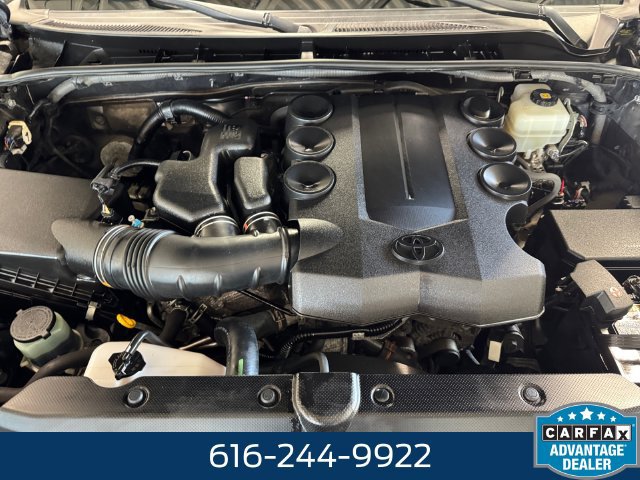Used 2018 Toyota 4Runner SR5 Premium AWD/4WD image 6