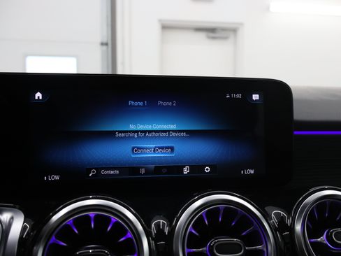 Used 2022 Mercedes-Benz GLB 35 AMG 4MATIC image 49
