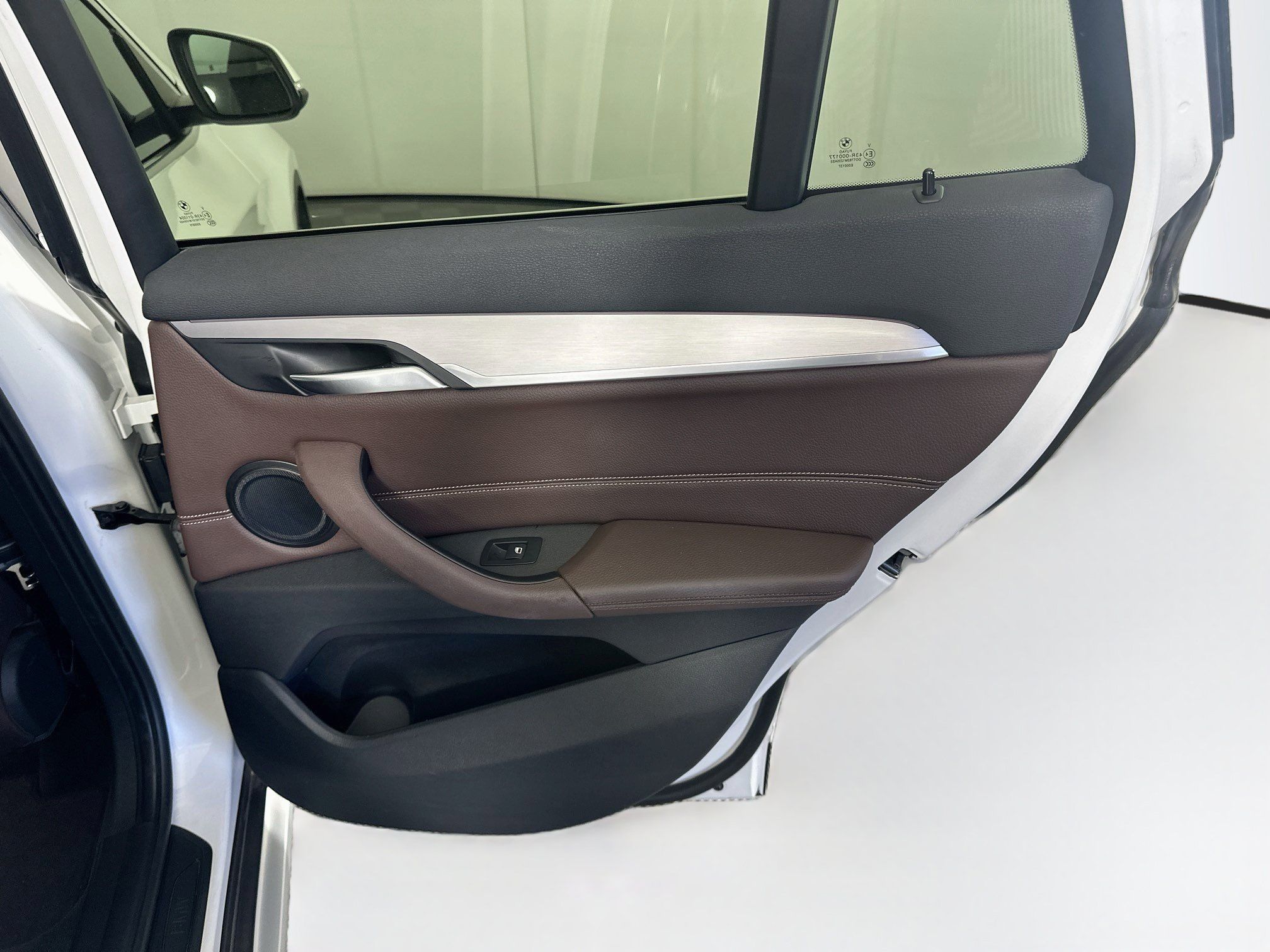 Used 2018 BMW X1 sDrive28i w/ Convenience Package FWD image 30