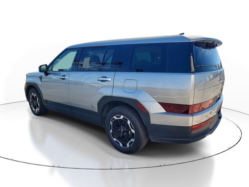 Used 2024 Hyundai Santa Fe SE image 6