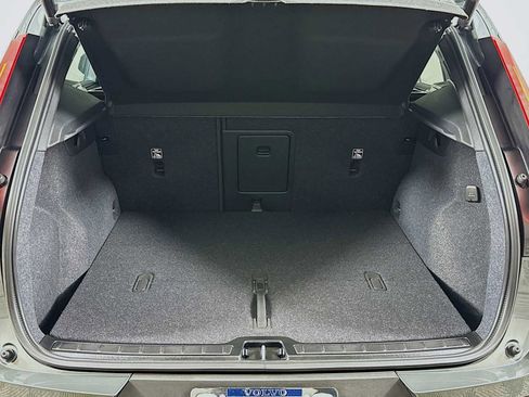 New 2026 Volvo XC40 B5 Plus w/ Protection Package Premier image 24