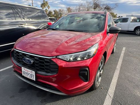 Used 2024 Ford Escape ST-Line w/ Tech Pack #1 image 2