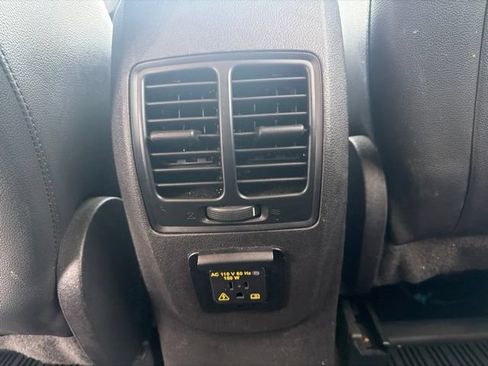 Used 2018 Ford Escape Titanium AWD/4WD image 17