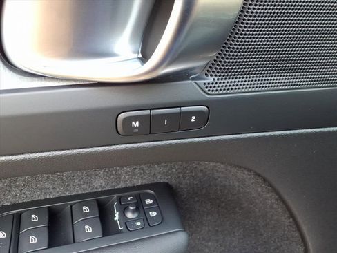 New 2026 Volvo XC40 B5 Plus w/ Protection Package Premier image 12