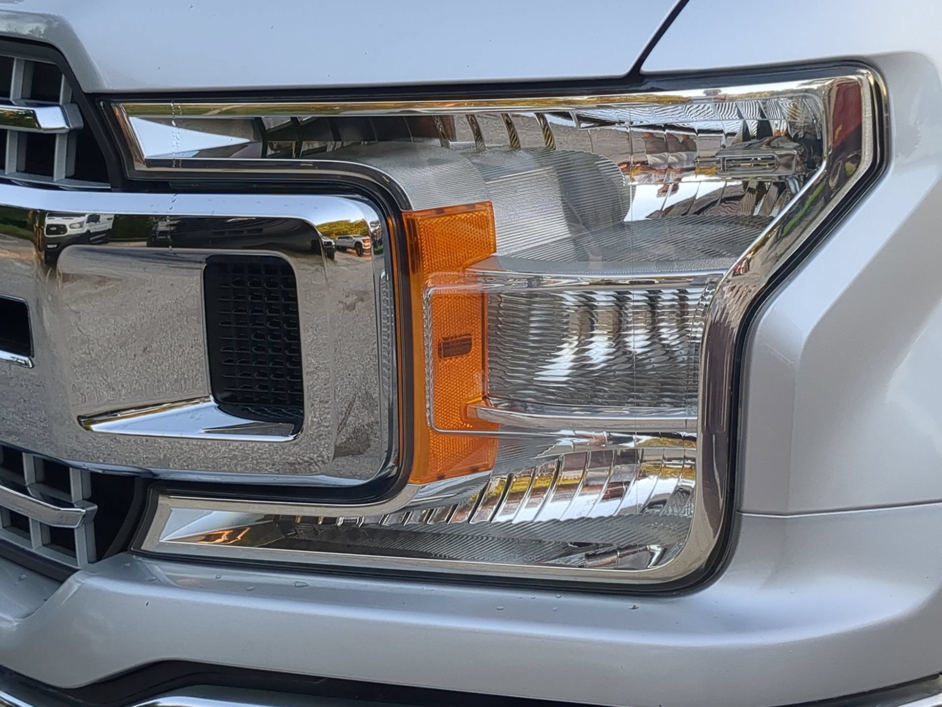 Used 2019 Ford F150 XLT w/ Equipment Group 302A Luxury AWD/4WD image 44