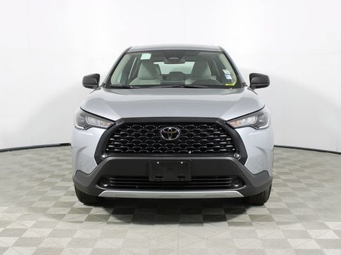 Used 2025 Toyota Corolla Cross L FWD image 25