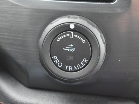 Used 2024 Ford F150 Lightning Lariat image 25