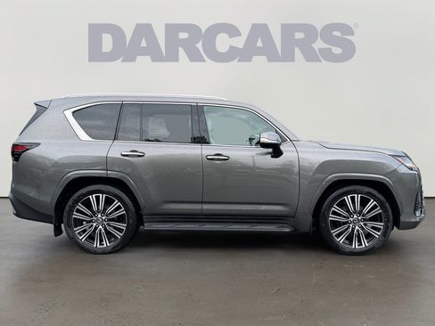 New 2026 Lexus LX 600 4WD w/ Luxury Package image 5