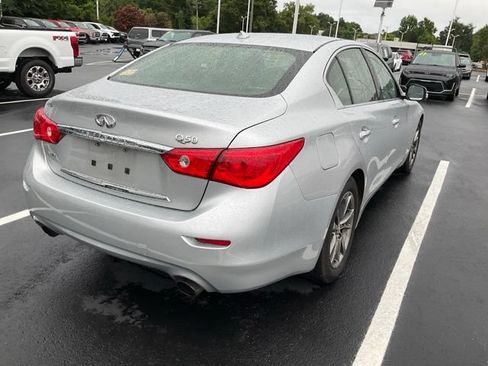 Used 2017 INFINITI Q50 Signature Edition w/ All Weather Package (L93) AWD/4WD image 7